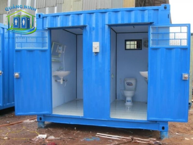 cho-thue-wc-di-dong-tai-phuong-bai-chay-quang-ninh (8)